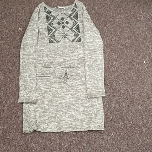 4shirts - Picture 1 of 8